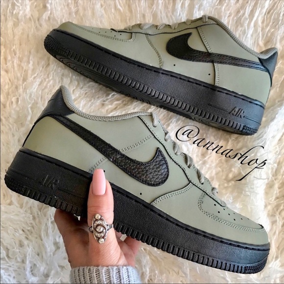 Nike Shoes - NWT Nike Force 1